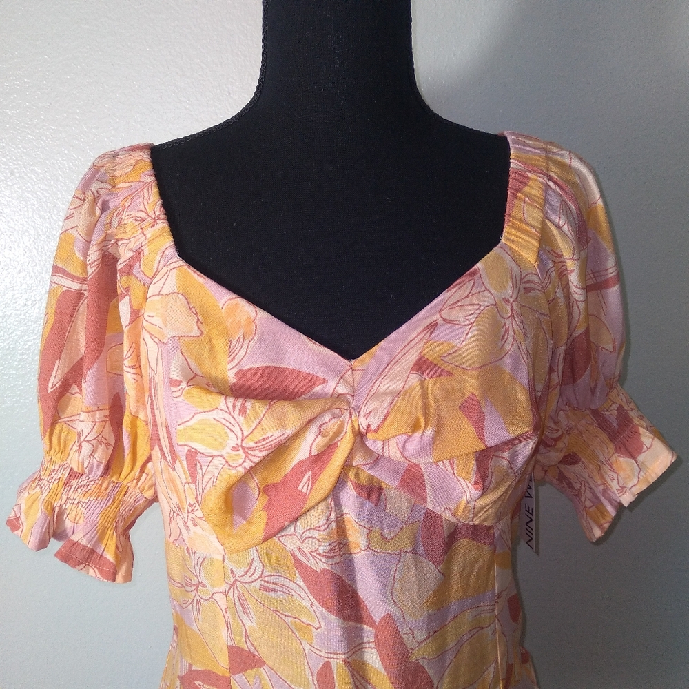 Nine West Wome's Twist Front Floral Puff Sleeve Top- Size Large - Picture 5 of 12
